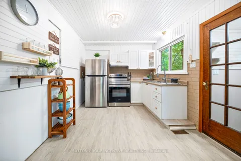 11 Bourgeois Court, ON L9M 0H3