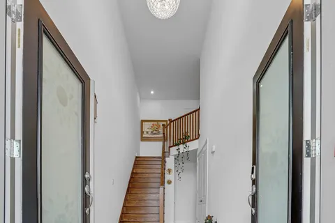 159 Franklin Trail, ON L9J 0J1