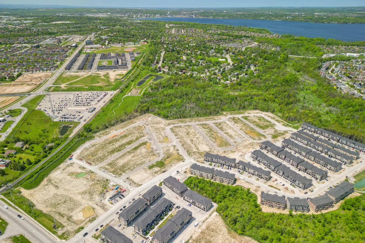 8 Spry Lane, ON L4N 4H7