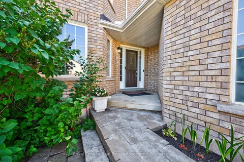 56 Bird Street, ON L4N 0X3