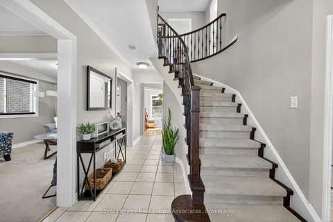 56 Bird Street, ON L4N 0X3