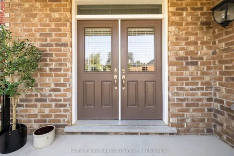 9 Wilson Street, ON L9Y 0Y9