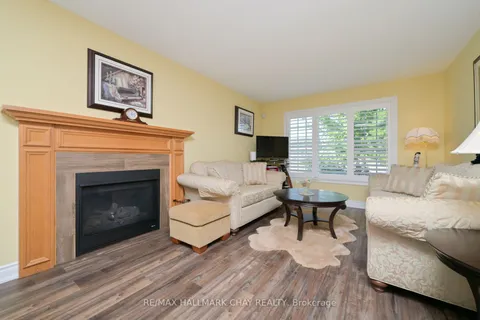 23 Sinclair Crescent, ON L3V 0L3