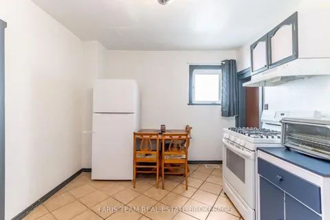 390 Mildred Street, ON L4R 3R6