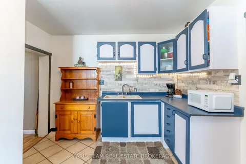 390 Mildred Street, ON L4R 3R6