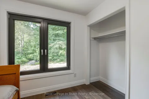 26 Glen Cedar Drive, ON L9M 0H8