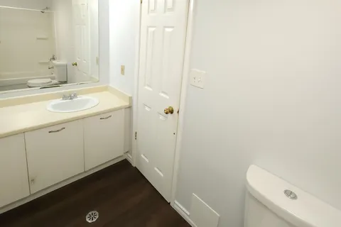 290 George Street, ON L4R 2W9