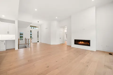 19 Henry Ball Court, ON L0K 2G1