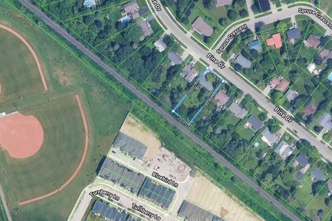 231 Pine Drive, ON L4N 4H6