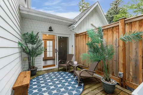 421 Napier Street, ON L9Y 3T8