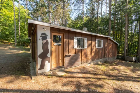 22 Glendale Road, ON L9M 0C2