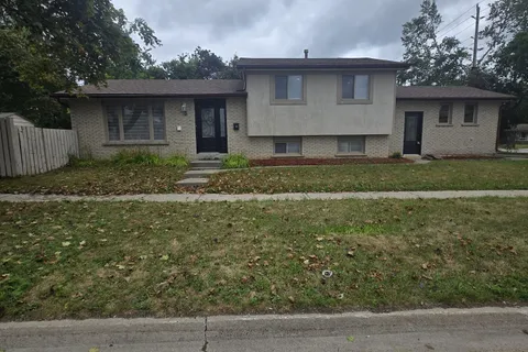 3 Sylvia Street, ON L4M 5J3