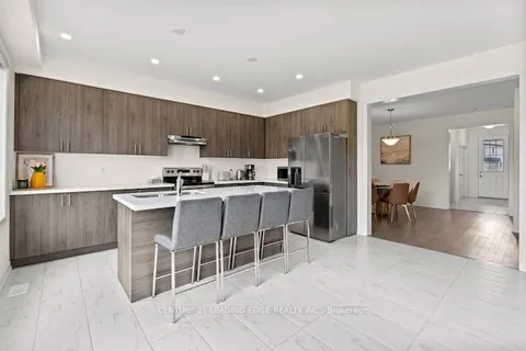 165 ROSANNE Circle, ON L9Z 0N1