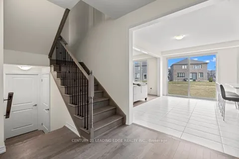 165 ROSANNE Circle, ON L9Z 0N1