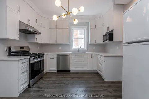 223 Laclie Street, ON L3V 4N5