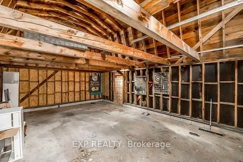 94 Eccles Street, ON L4N 1Y4