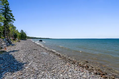 1936 Tiny Beaches Road, ON L0L 1P0