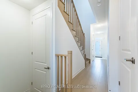 89 Sagewood Avenue, ON L9J 0K5