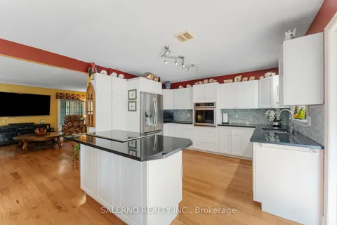 3992 Penetanguishene Road, ON L0L 1V0