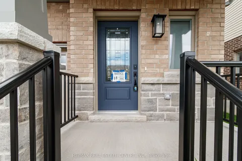 15 Shipley Avenue, ON L9Y 5M6