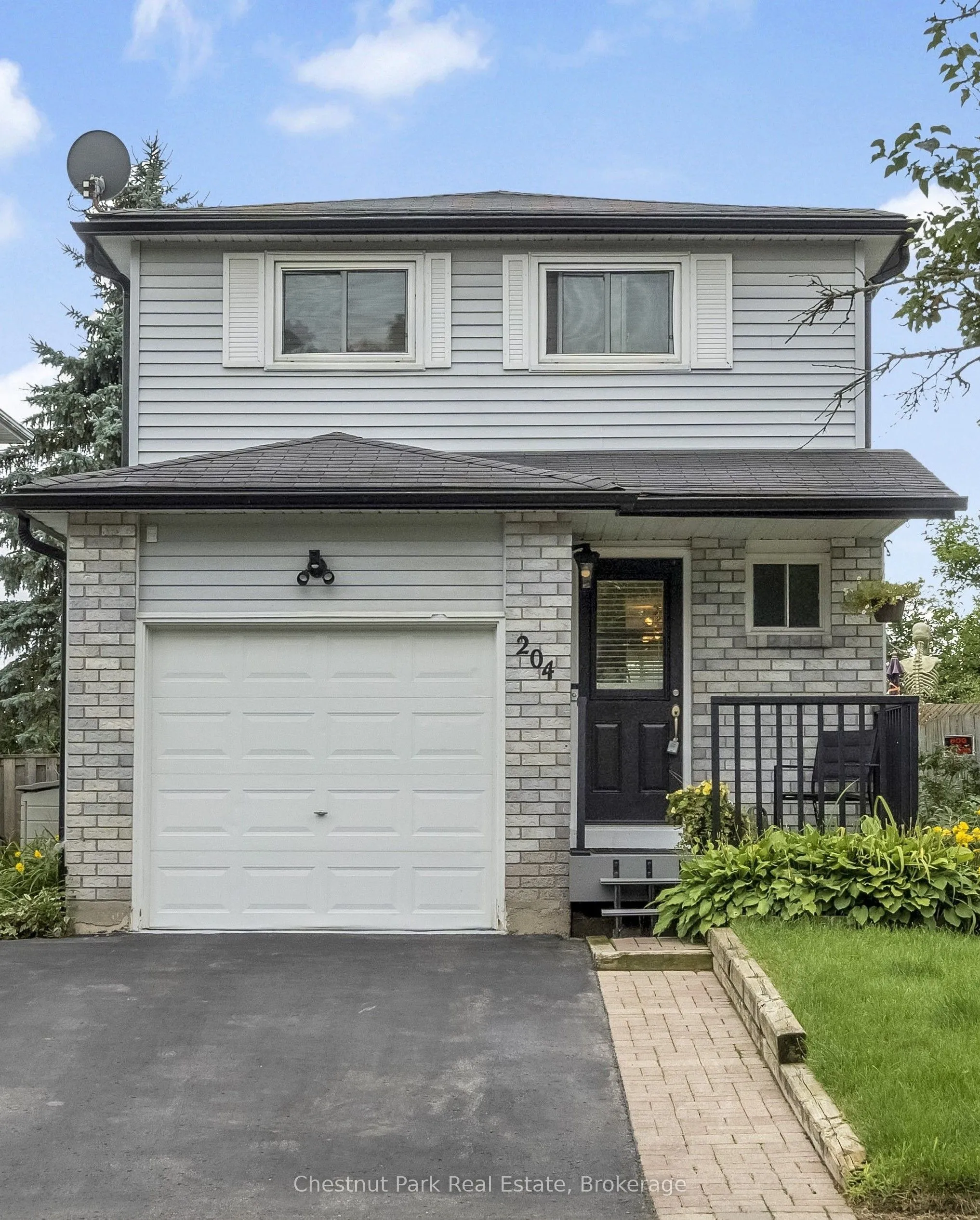 204 Hickling Trail, ON L4M 5X4