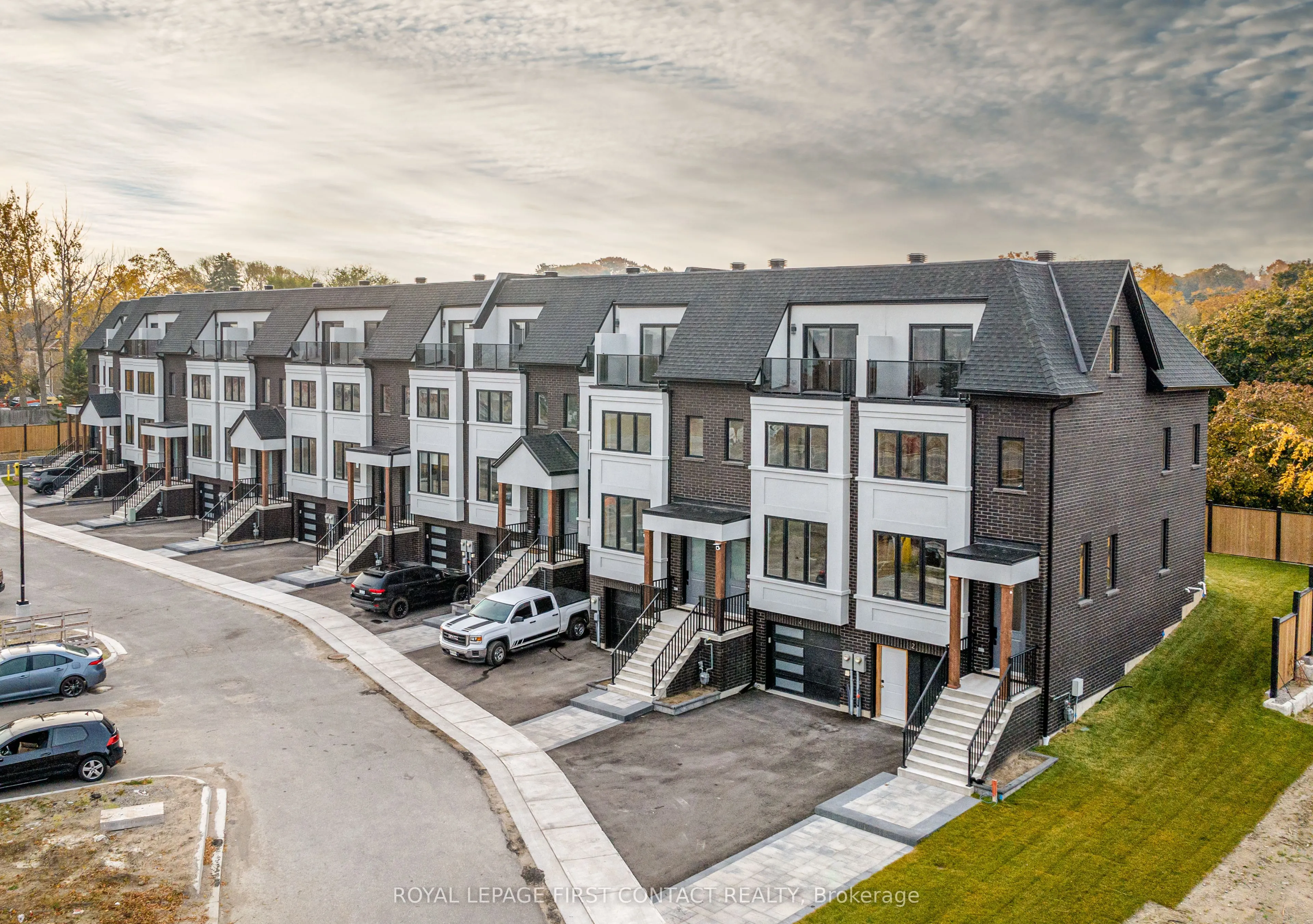 4 Alderwood Lane, ON L4N 3J2