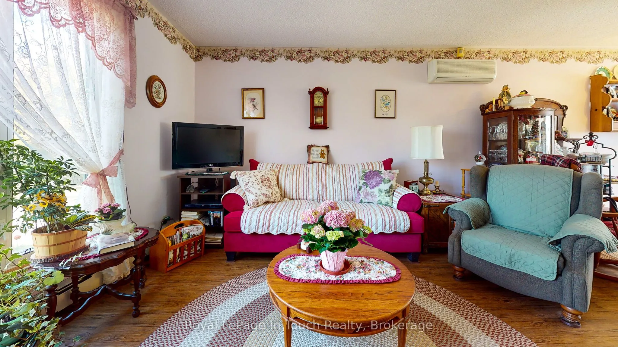 14 Seneca Crescent, ON L9M 0C9