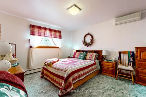 14 Seneca Crescent, ON L9M 0C9