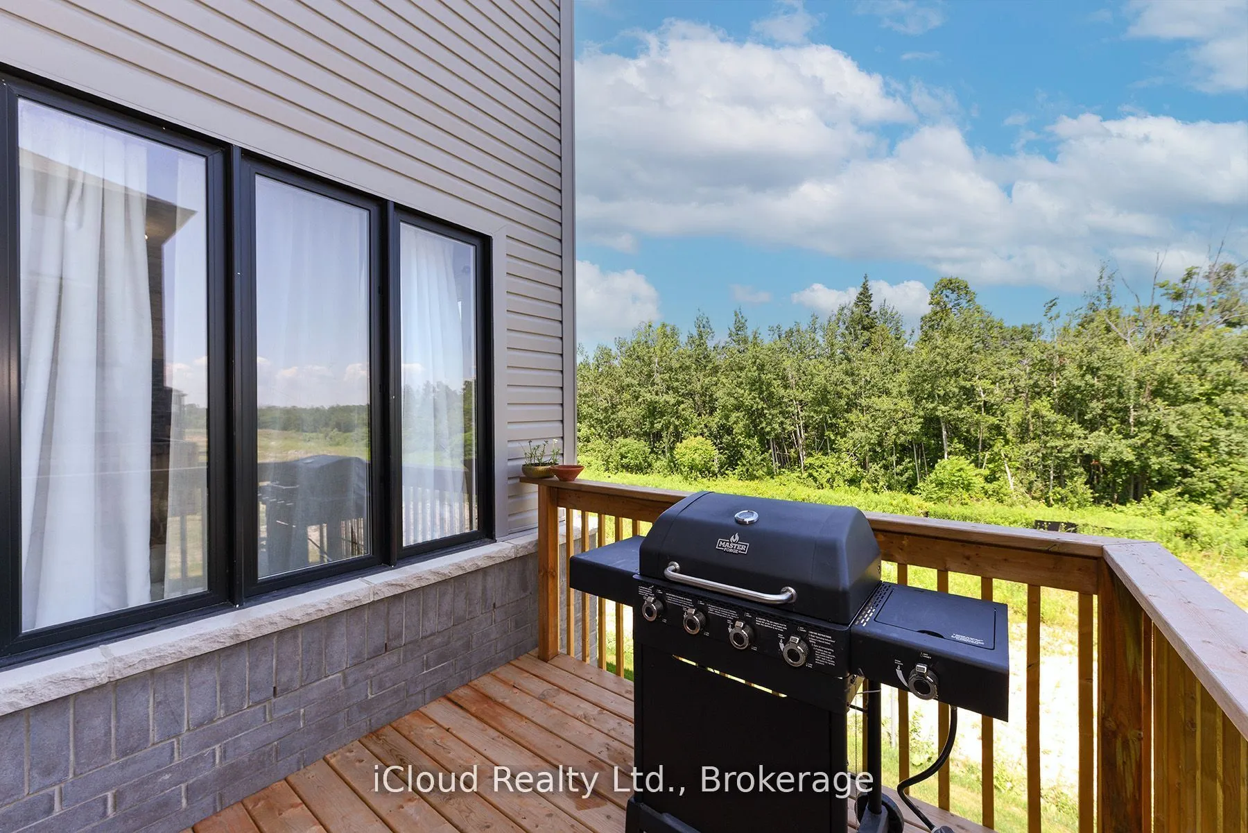 114 Thicketwood Avenue, ON L9J 0W8