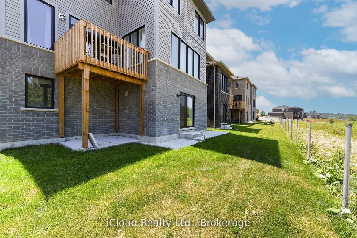 114 Thicketwood Avenue, ON L9J 0W8