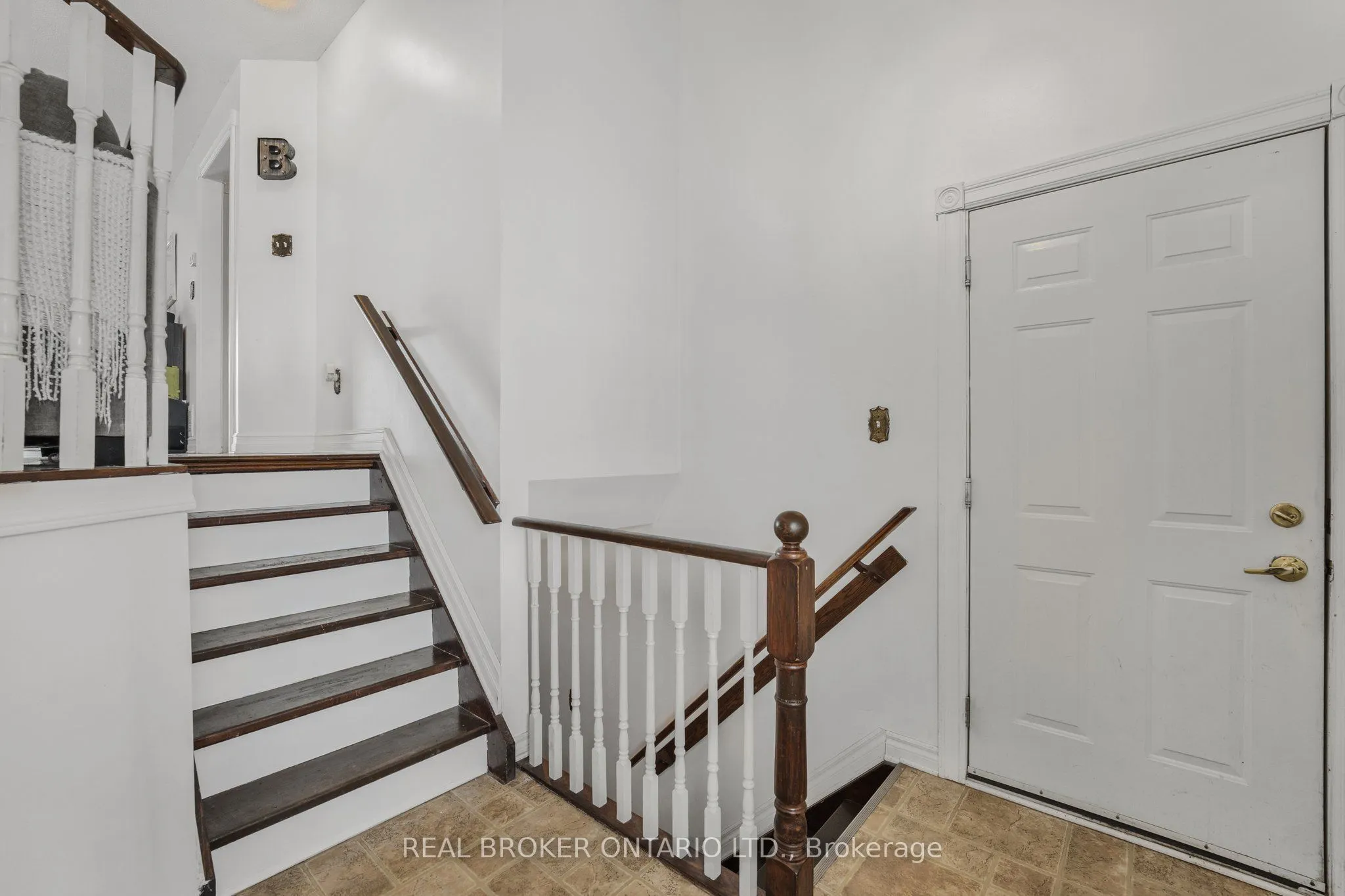 22 Dykstra Drive, ON L4N 0E2