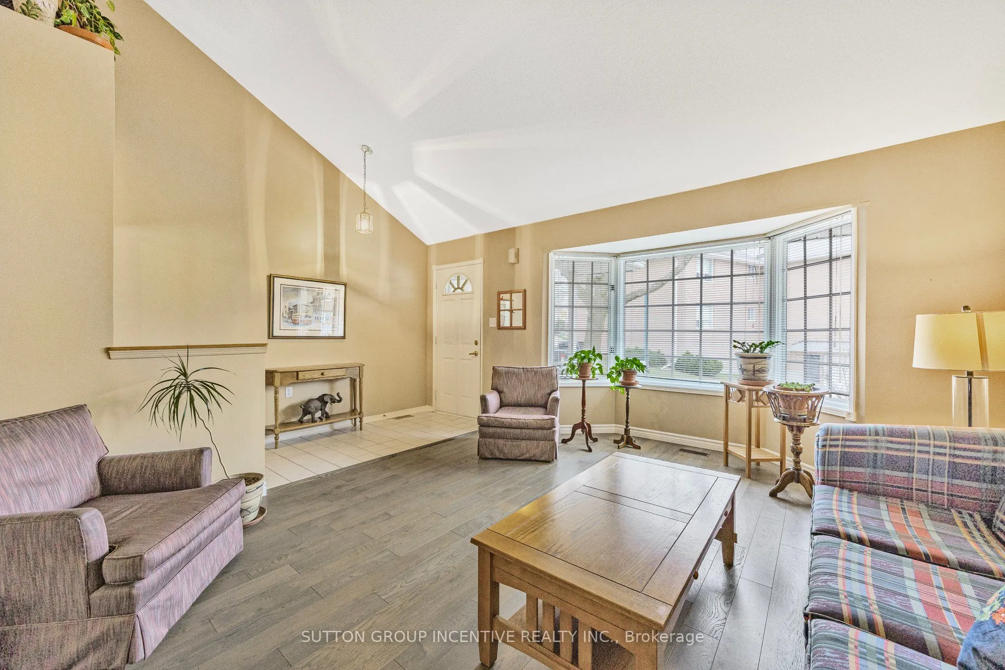 Condo Townhouse kitchen at 40 Museum Drive Orillia