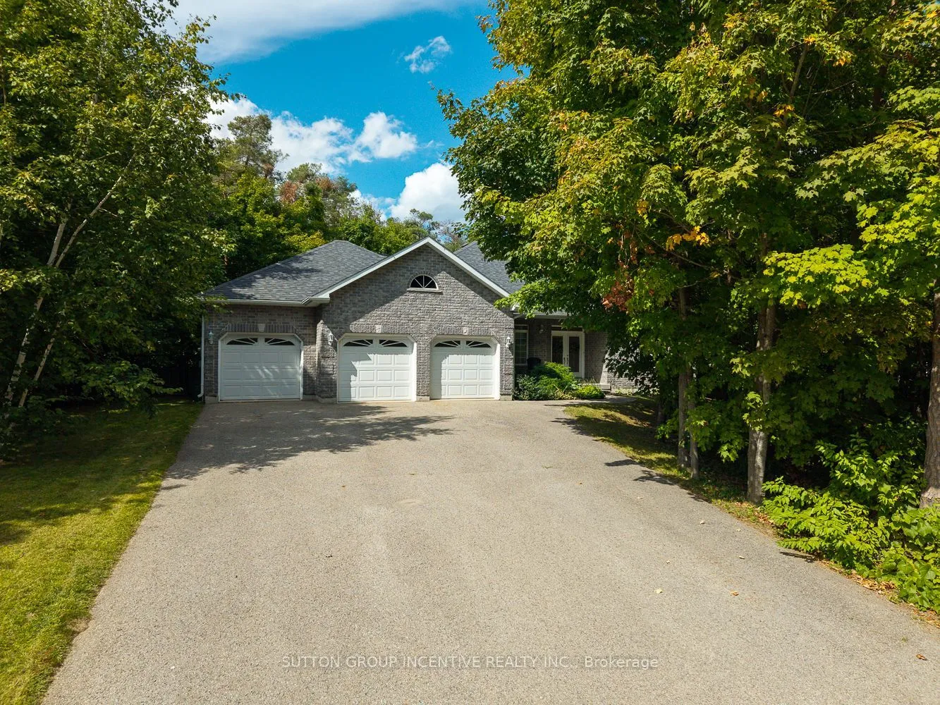 1882 Providence Lane, ON L3V 6H2