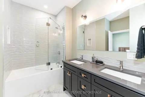 38 Magazine Street, ON L9M 0W7