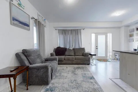 33 Pumpkin Corner Crescent, ON L9J 0C2