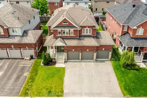 132 The Queensway N/A, ON L4M 0B4