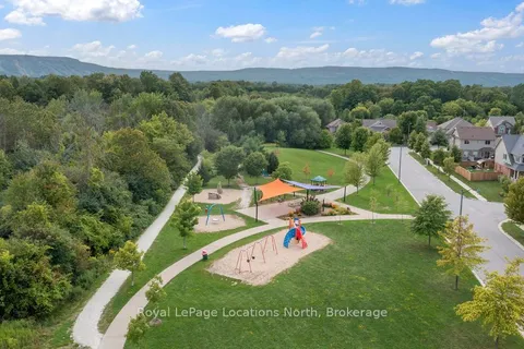 115 Chamberlain Crescent, ON L9Y 0E6