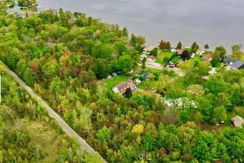 7 Moore Avenue, ON L0K 2A0