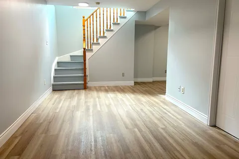 16 Cunningham Drive, ON L4N 8L3