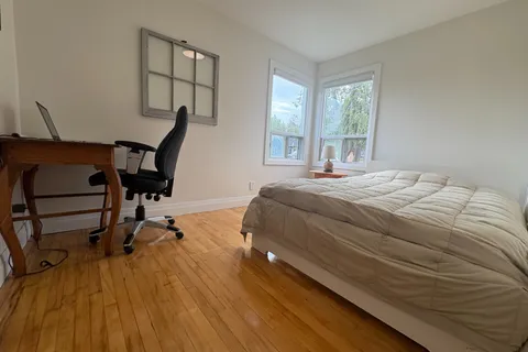 139 Memorial Avenue Avenue, ON L3V 5X1