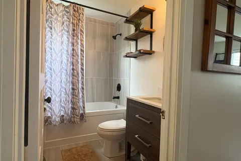 139 Memorial Avenue Avenue, ON L3V 5X1