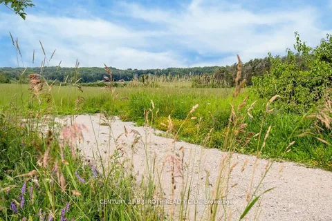 584 Curry Road, ON L9M 2C8