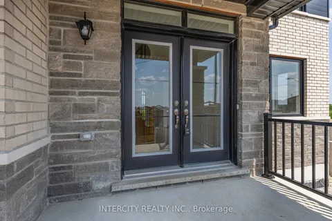 36 Legacy Circle, ON L9Z 0M5