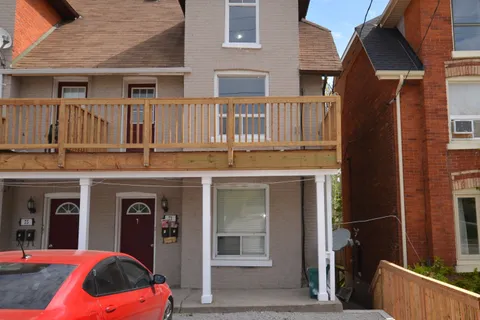 73 High Street, ON L4N 1W5