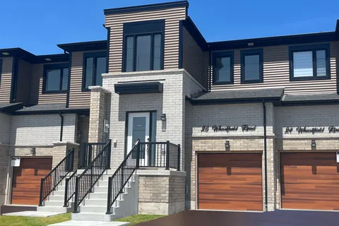 26 Wheatfield Road, ON L9J 0T9