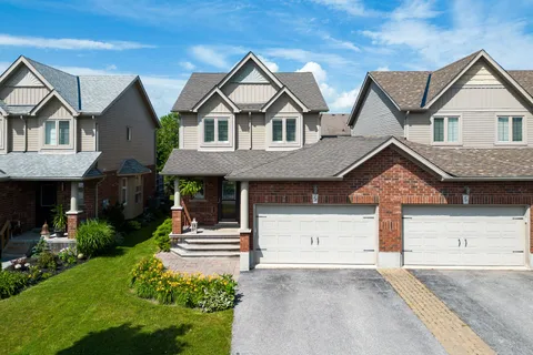 52 Barr Street, ON L9Y 0E6