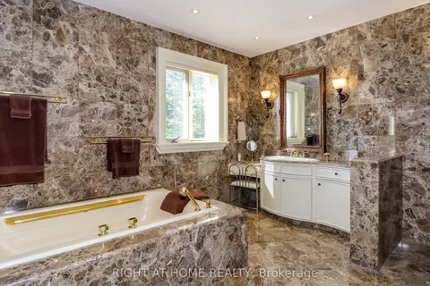 290 Tollendal Mill Road, ON L4N 7S6