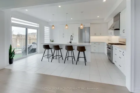 13 Abbey Crescent, ON L9J 0W9