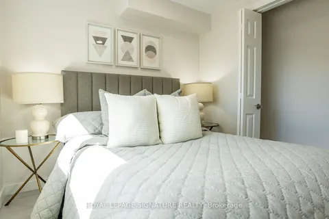 160 Duckworth Street, ON L4M 3W4