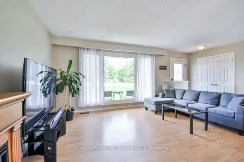 605 Big Bay Point Road, ON L4N 3Z9